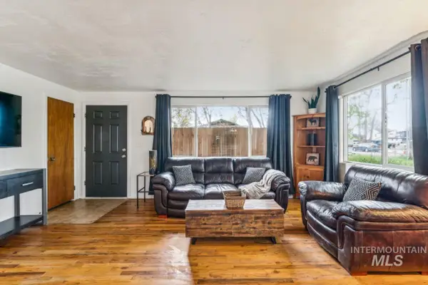 3840 N Jackie Ln, Boise, ID 83704