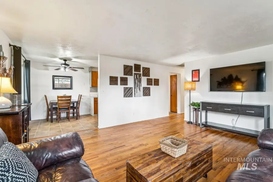 3840 N Jackie Ln, Boise, ID 83704 - #3