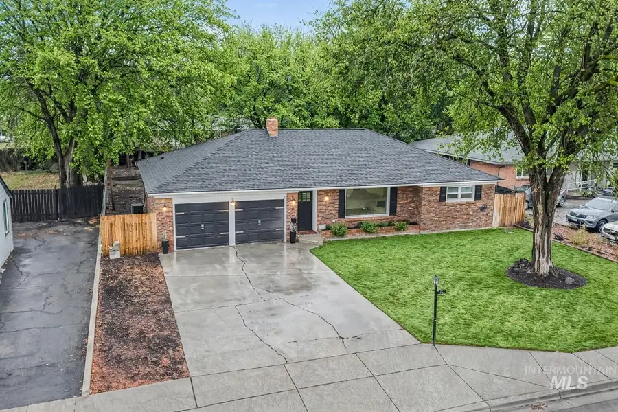 1715 S 10th Ave, Caldwell, ID 83605 - #2