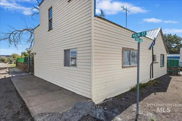 255 Main St, Grand View, ID 83624