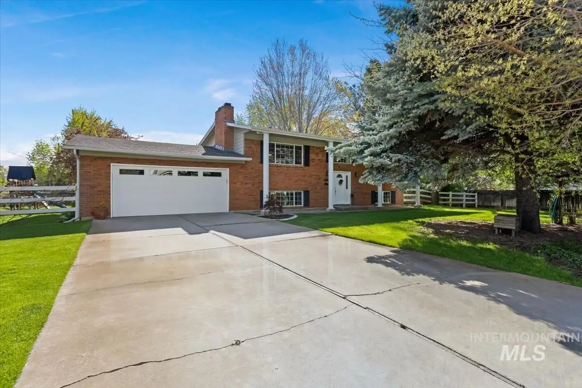 4870 N Farrow St, Boise, ID 83713 - #1