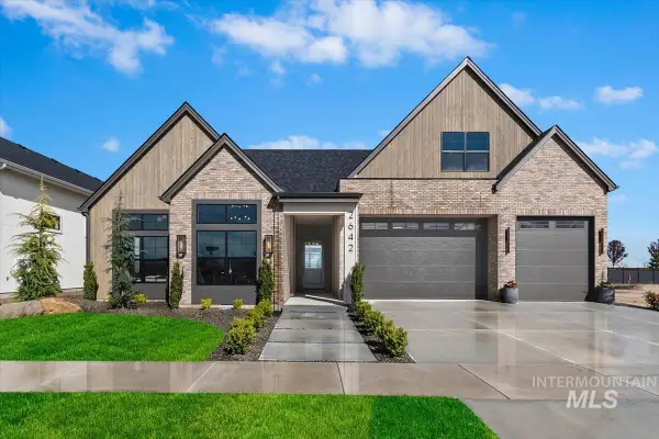 2642 N Palaestra Ave, Eagle, ID 83616