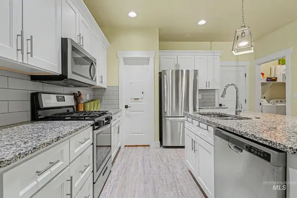 214 Union Pacific Circle, Homedale, ID 83628