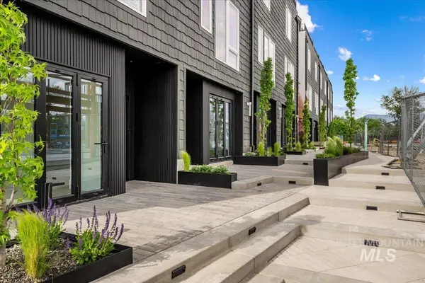 311 E Palapa Lane, Garden City, ID 83714