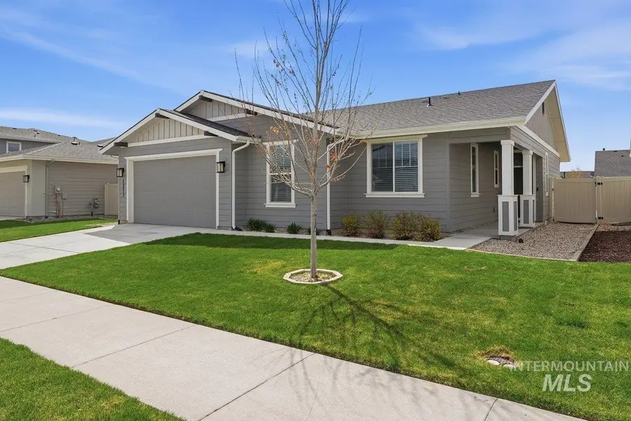 1273 E Fort Erie St, Kuna, ID 83634 - #2