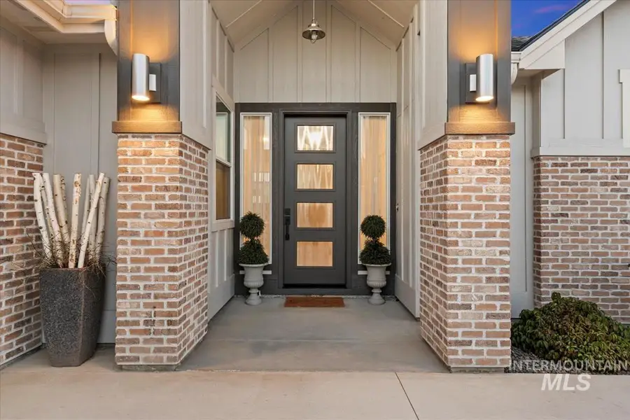 8416 W Meltwater Ln, Eagle, ID 83616 - #3