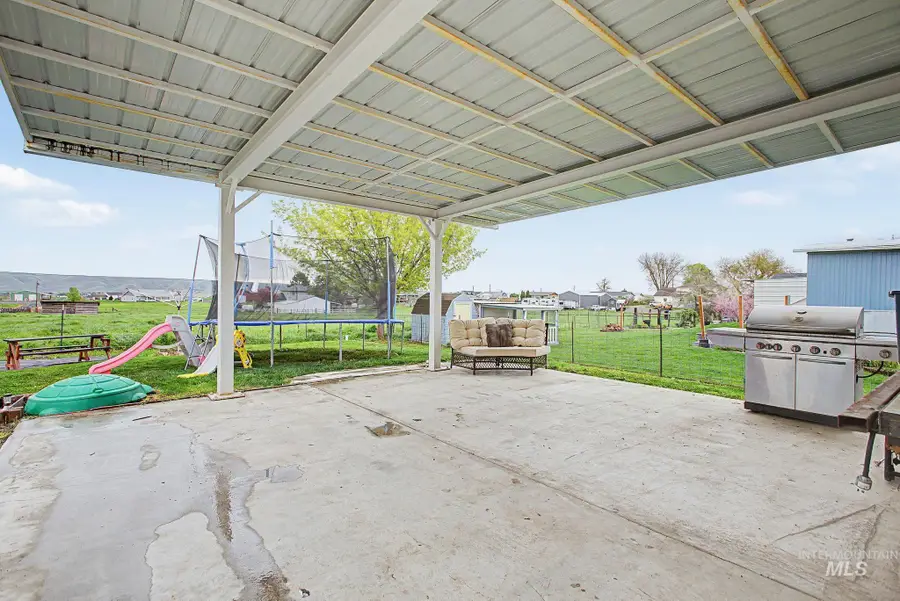 2221 Cedar Avenue, Lewiston, ID 83501 - #3