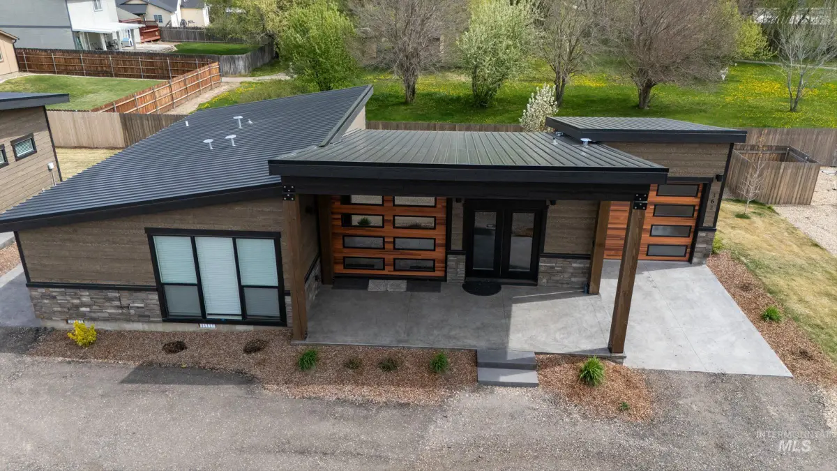 362 & 366 W London St, Middleton, ID 83644 - #1