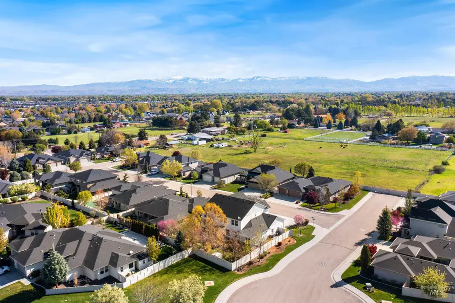 3389 S Lyford Ave, Meridian, ID 83642 - #3