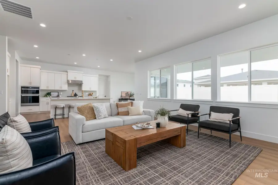 4909 W River Oaks Ct, Meridian, ID 83646 - #3