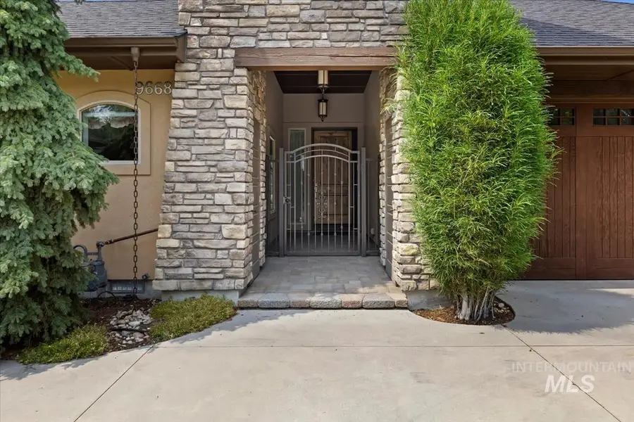 9668 W Tributary Ln, Boise, ID 83714 - #2
