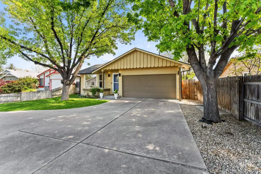 818 S Wild Phlox Pl, Boise, ID 83709 - #2