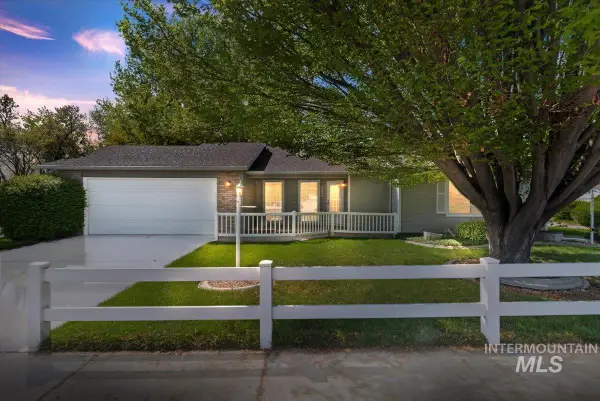 541 W Chrisfield Dr, Meridian, ID 83646