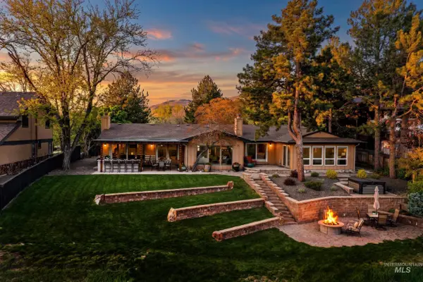 1979 E Table Rock Road, Boise, ID 83712