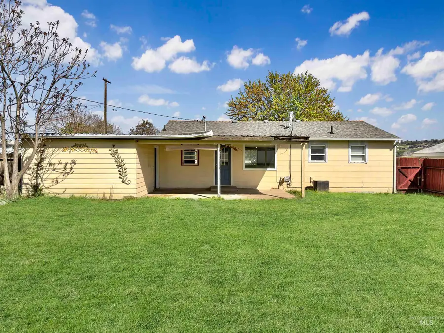 1504 7th St, Clarkston, WA 99403 - #3