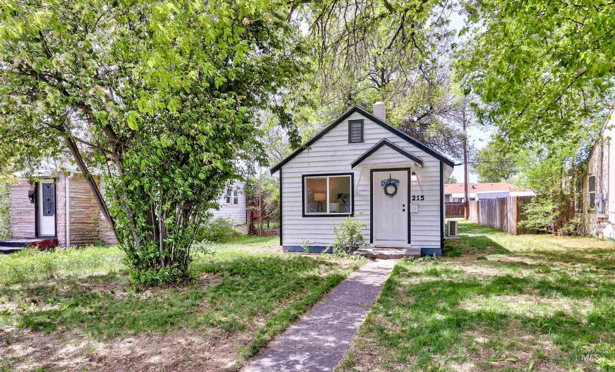 215 S 11th, Mountain Home, ID 83647 - #1