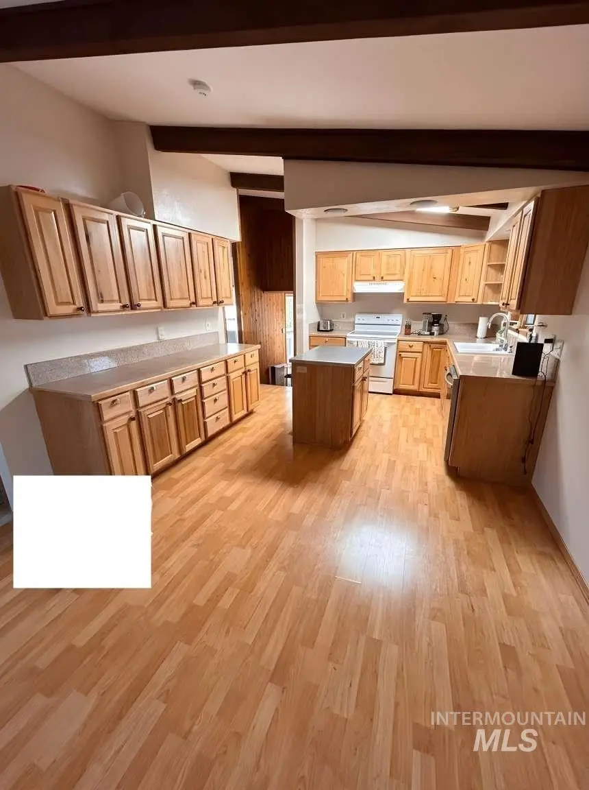 5541 N Samson Ave, Boise, ID 83704 - #3