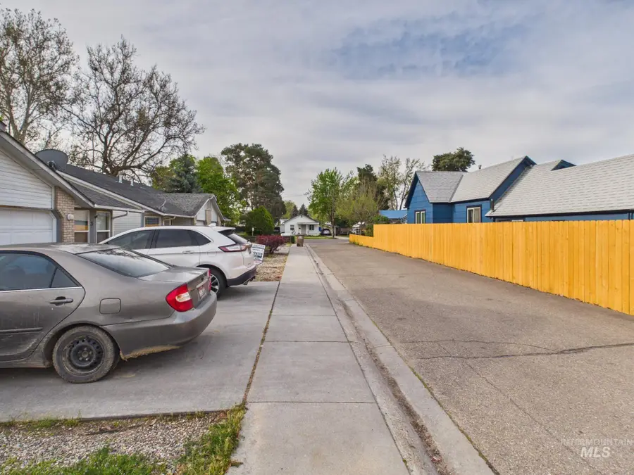 804 E Main #4 #4, Emmett, ID 83617 - #2