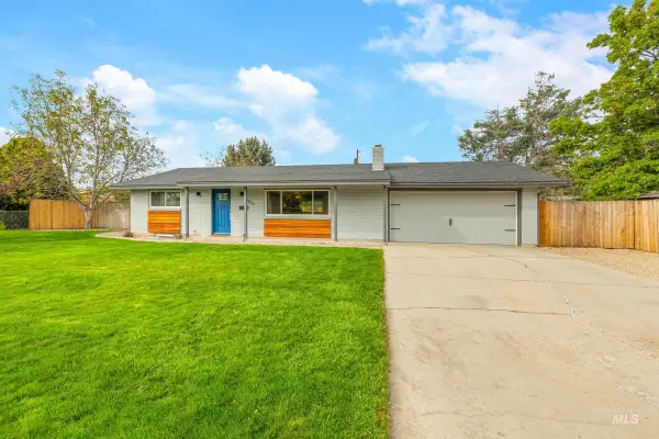 6809 W Brentwood Dr, Boise, ID 83704