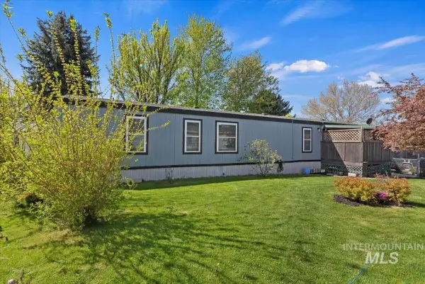 714 Round Valley St, Nampa, ID 83687