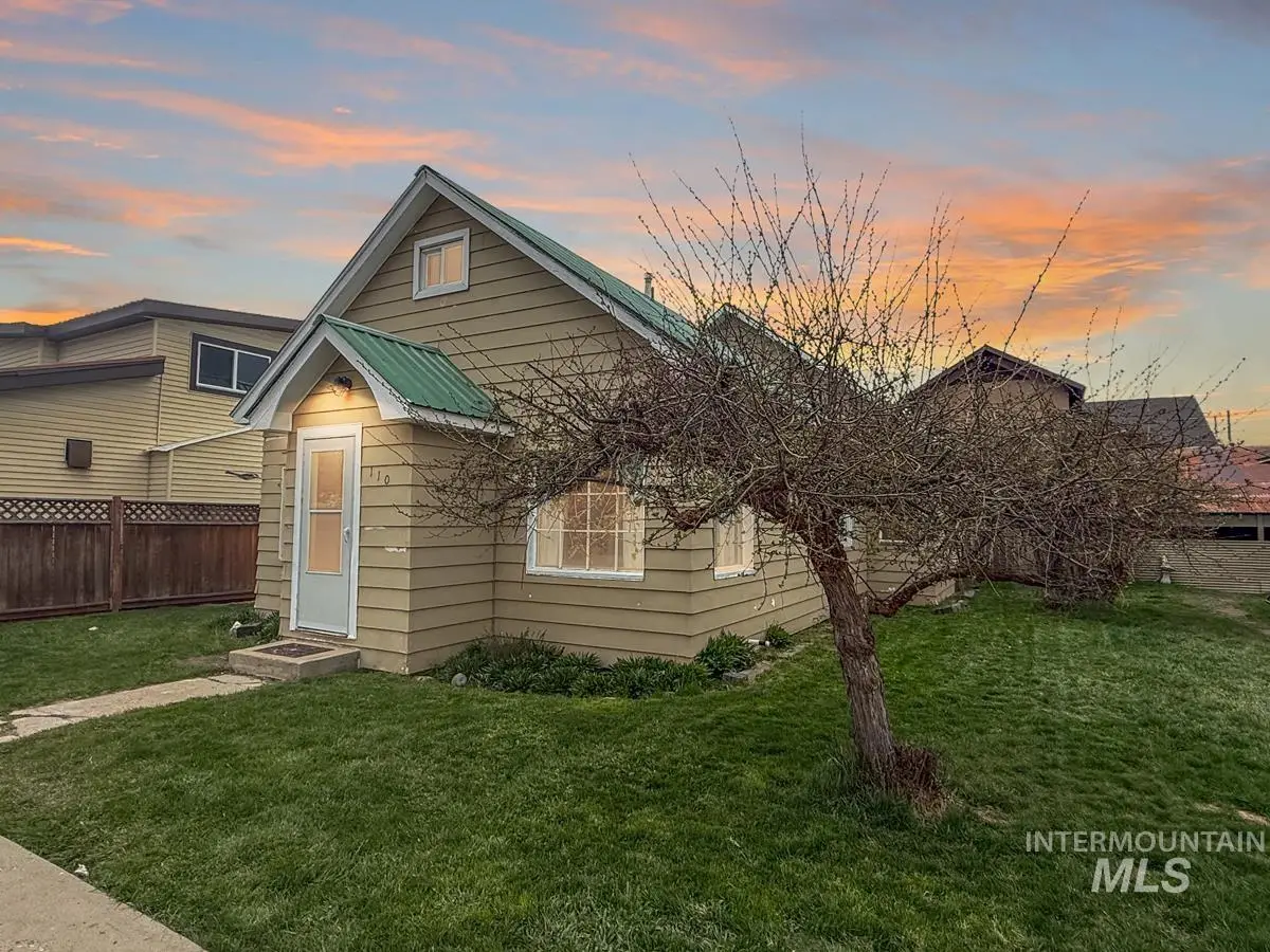 110 W Market Street, Cascade, ID 83611 - #1