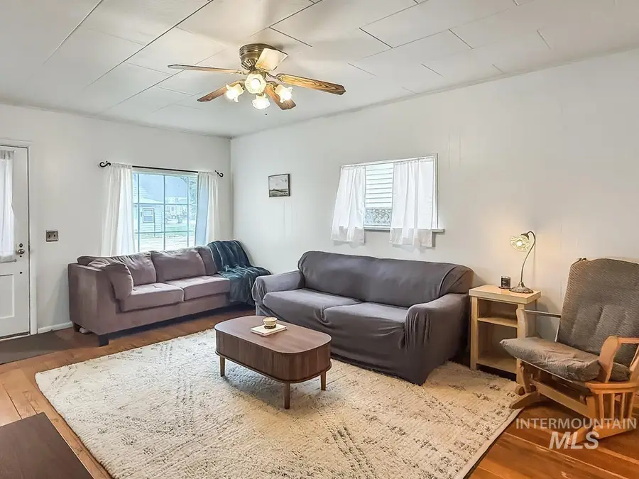 110 W Market Street, Cascade, ID 83611 - #3