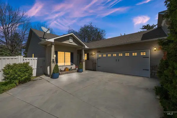 1574 N Wintertree Avenue, Meridian, ID 83642