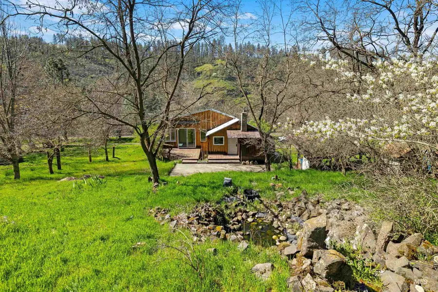 19437 Railroad Ave, Lenore, ID 83541 - #3