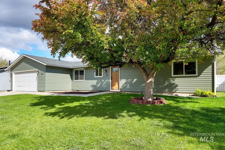 1012 W Chateau Ave, Meridian, ID 83646 - #2