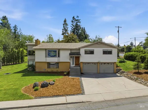 1205 Ponderosa Drive, Moscow, ID 83843