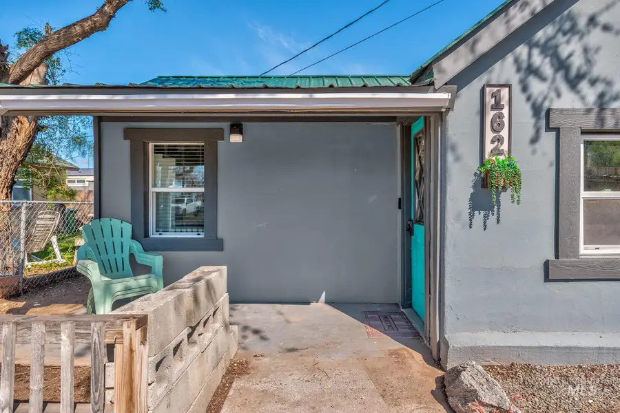 162 Short St. N, Vale, OR 97918 - #3