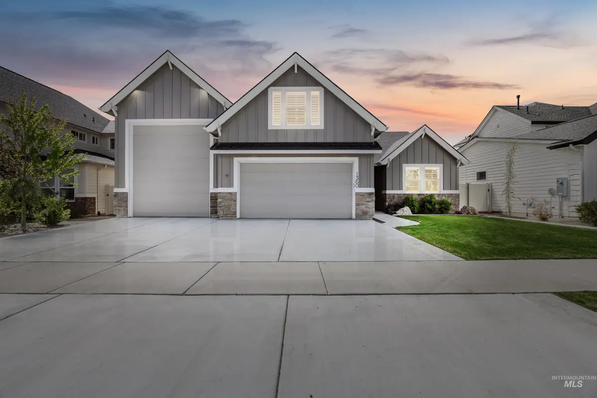 1360 E Azan St, Meridian, ID 83646 - #1
