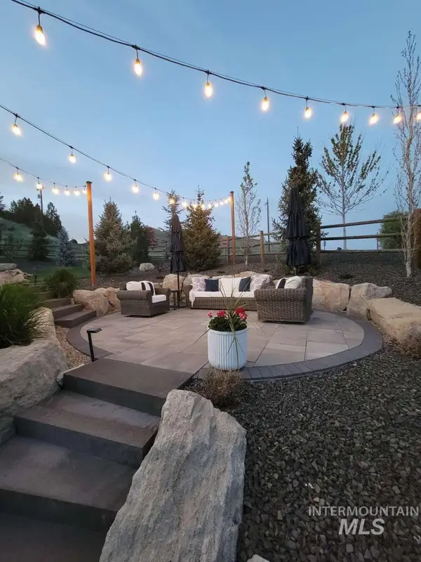 10510 Ryken Meadows Ln, Star, ID 83669