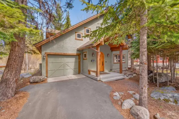 917 Camas, McCall, ID 83638