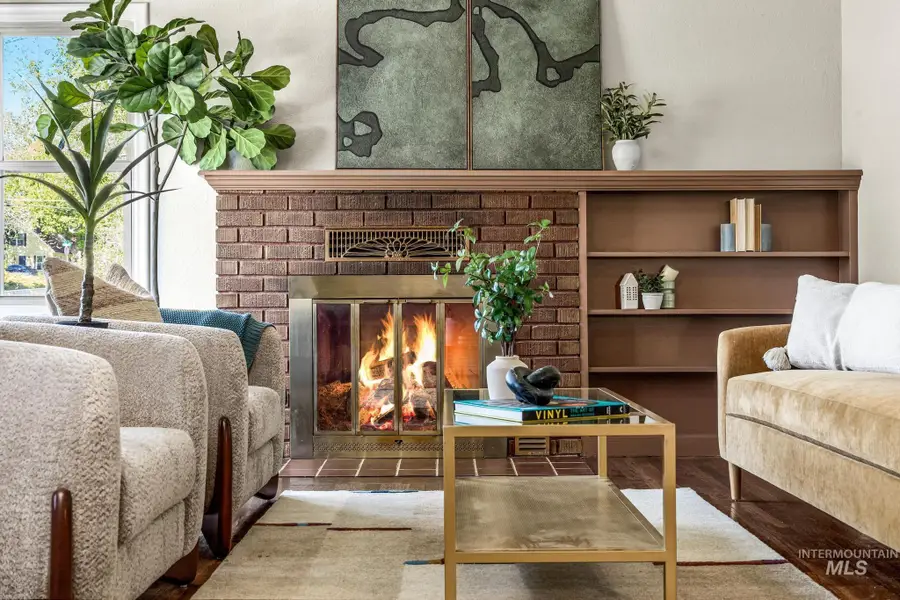 801 S 18th Ave, Caldwell, ID 83605 - #3