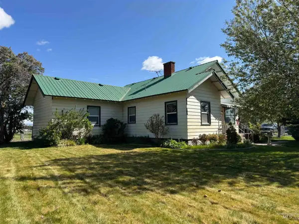 1698 State Hwy 46, Gooding, ID 83330