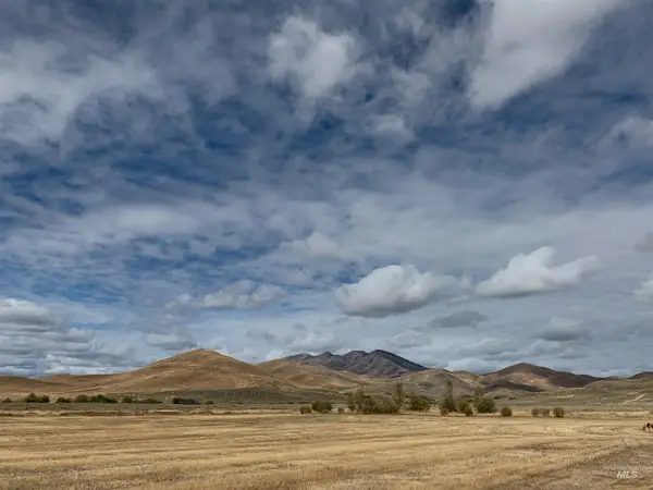 1 Coyote Drive, Fairfield, ID 83327