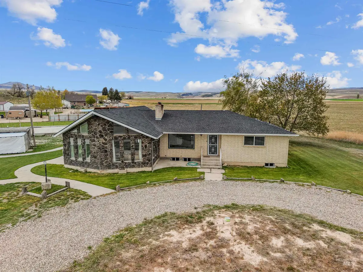 513 W 2100 S, Oakley, ID 83346 - #1
