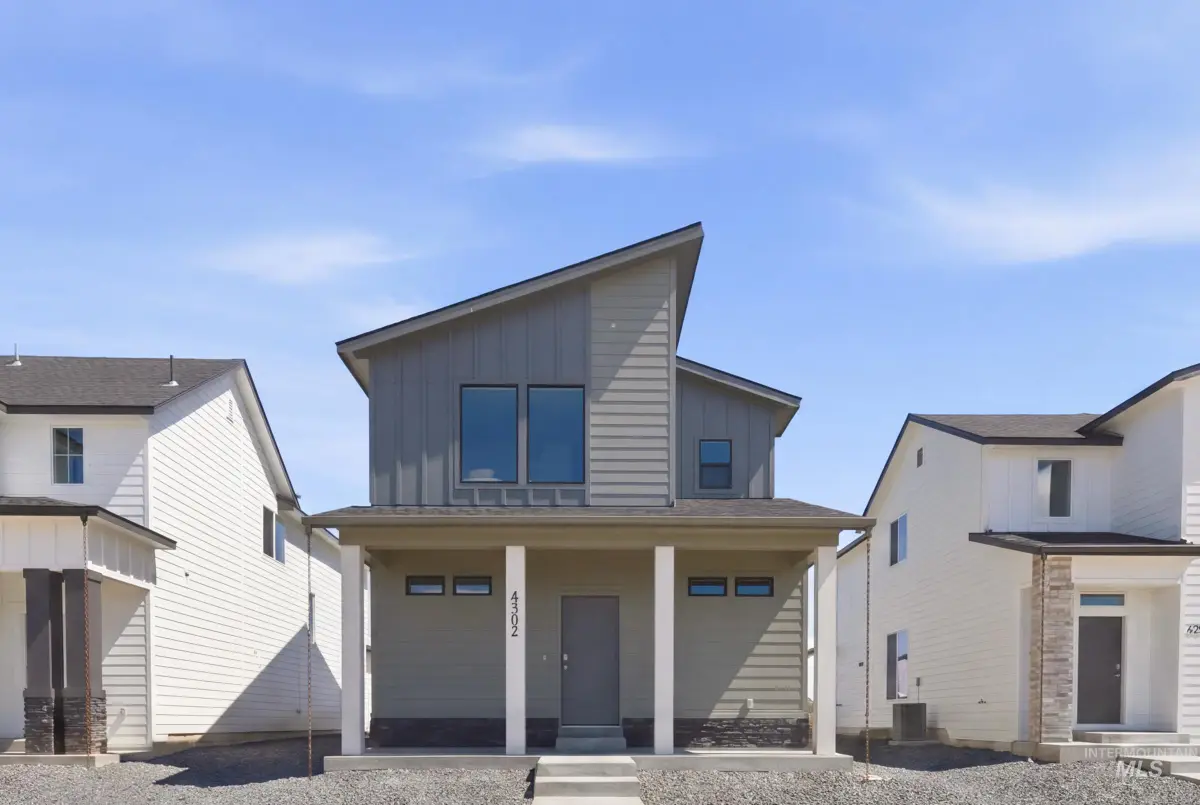 4302 N Camp Creek Ave, Meridian, ID 83646 - #1