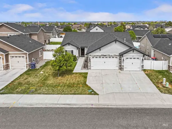 1082 White Birch Ave, Twin Falls, ID 83301