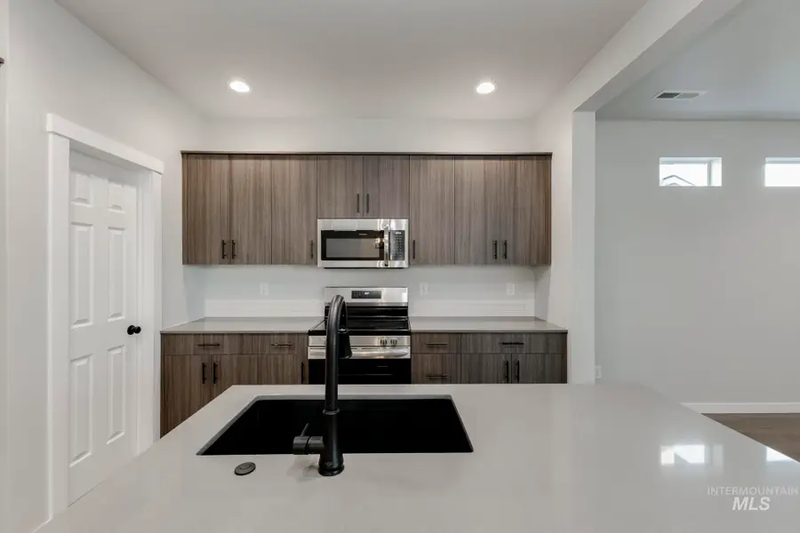 6742 W Redwood Creek Dr, Meridian, ID 83646 - #3