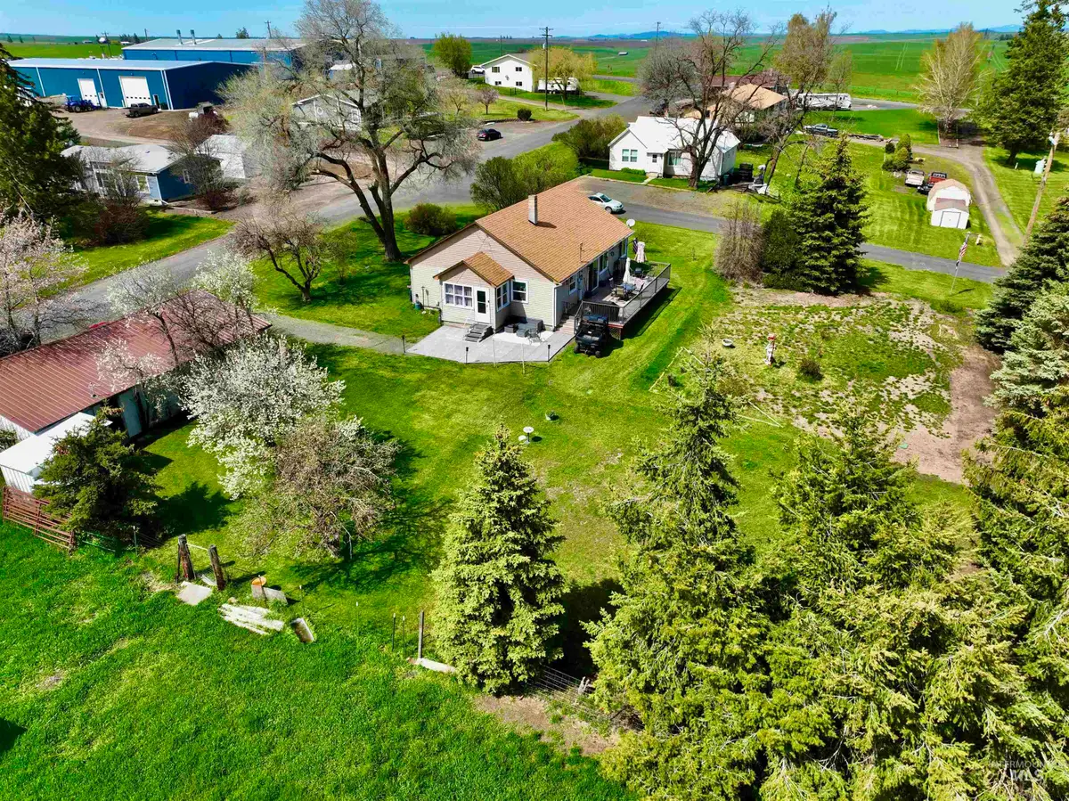 910 2nd Ave, Nezperce, ID 83543 - #1