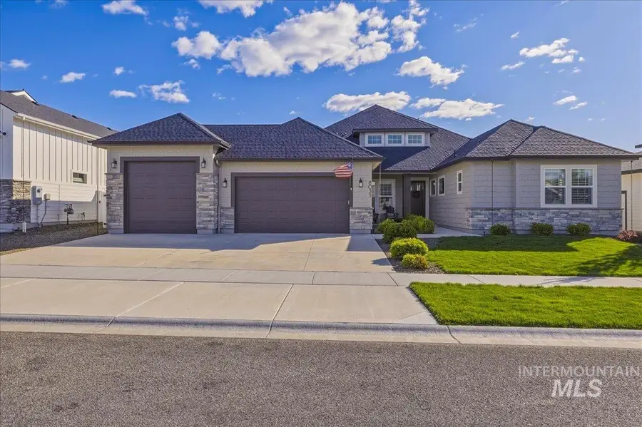 8033 W Sparks Lake Dr, Boise, ID 83714 - #2