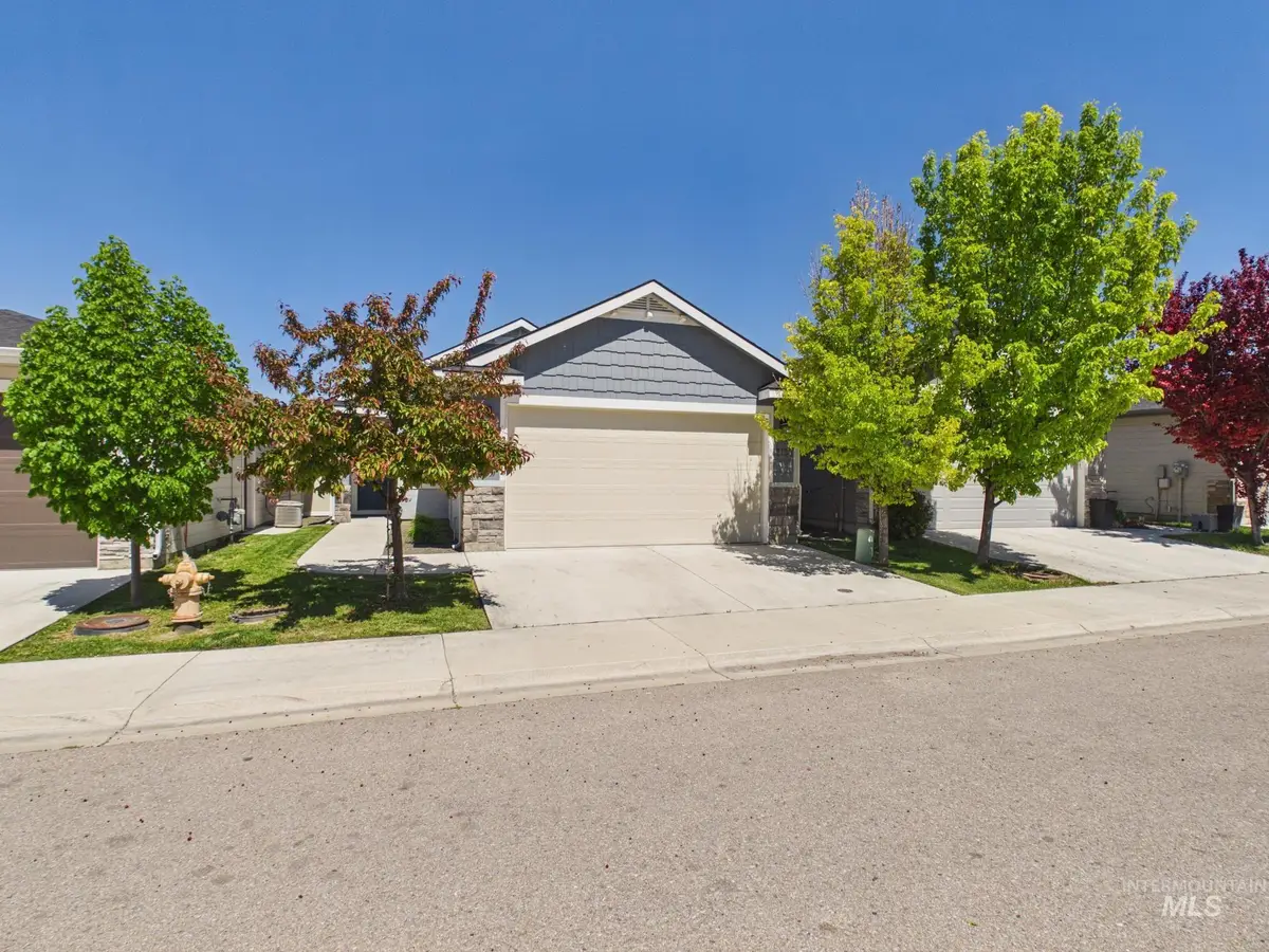 2130 W Claira Rd, Nampa, ID 83651 - #1