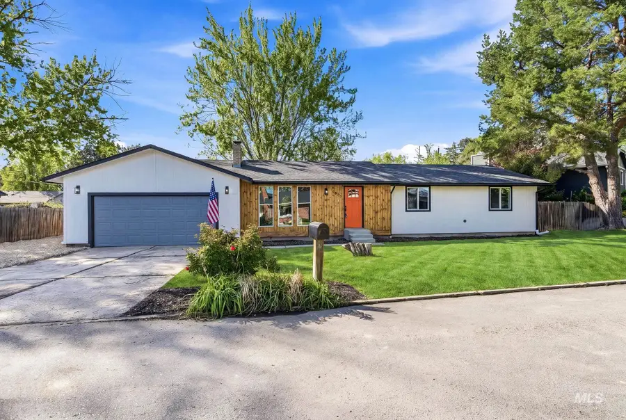 3917 N Erick Ln, Boise, ID 83704 - #2