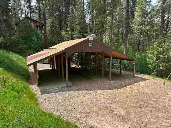 9 Leisure Lane, Garden Valley, ID 83622
