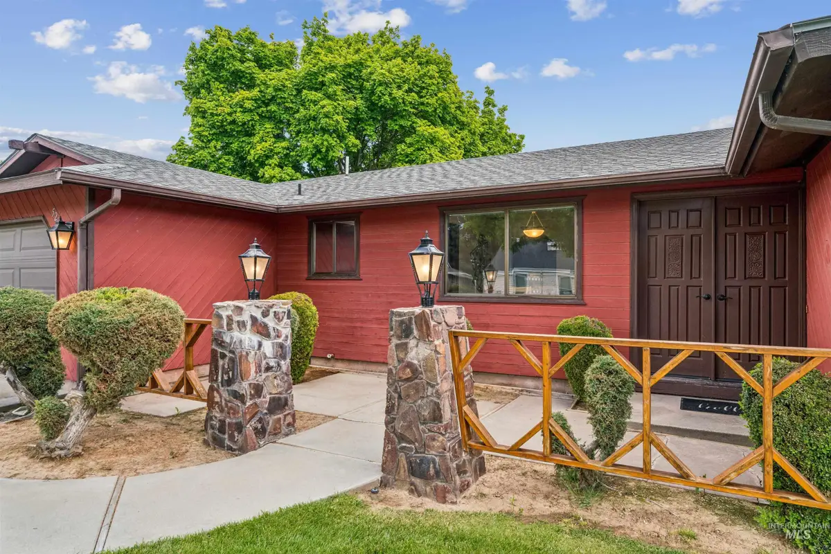 5266 S Umatilla Ave, Boise, ID 83709 - #1