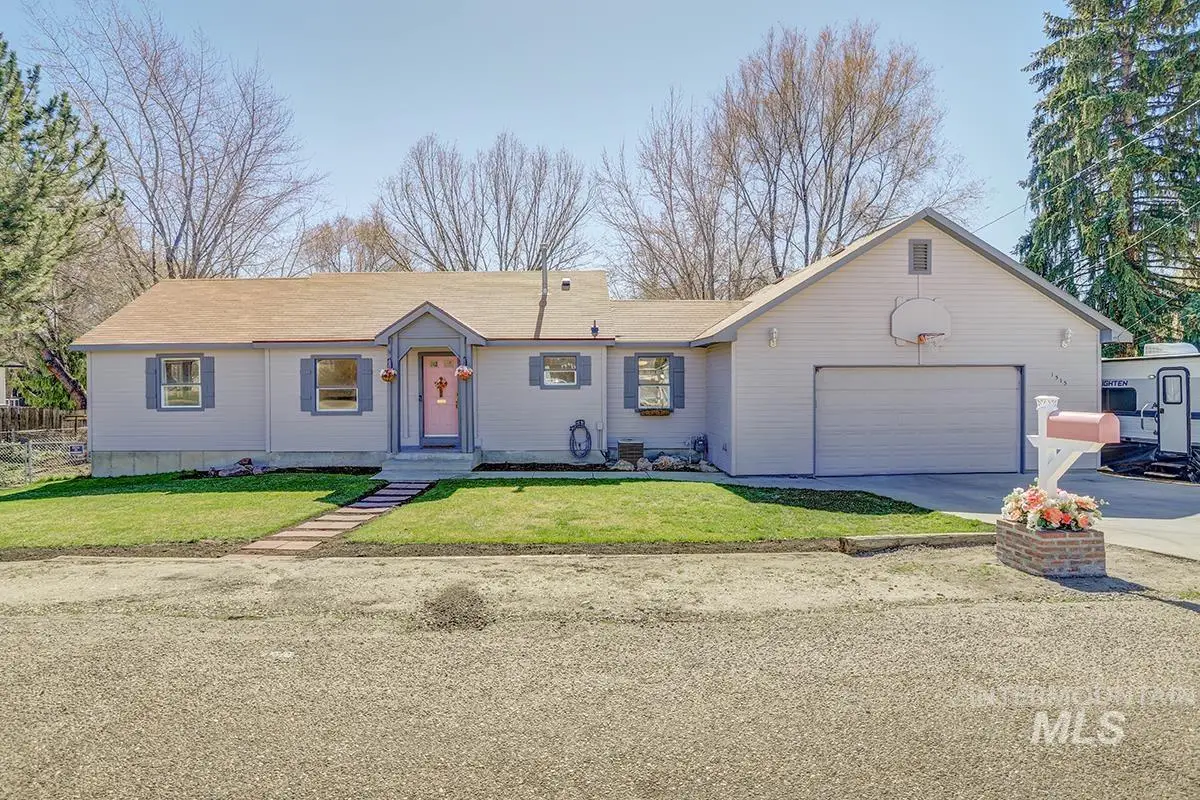 1515 E Florida Ave, Nampa, ID 83686 - #1