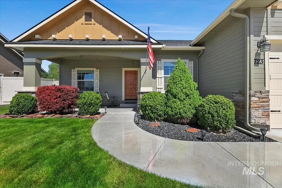723 E Willow St, Caldwell, ID 83605 - #2