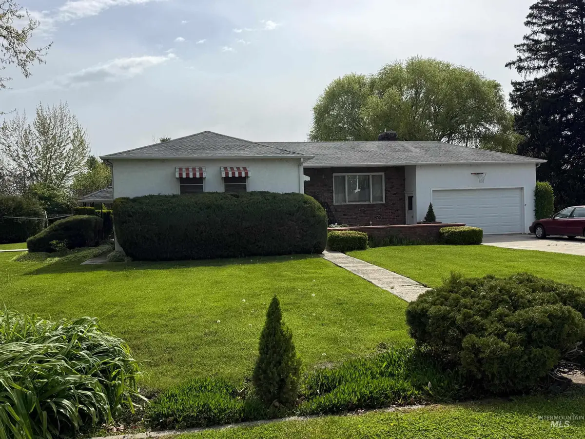 502 N Hawthorn Ave, Middleton, ID 83644 - #1